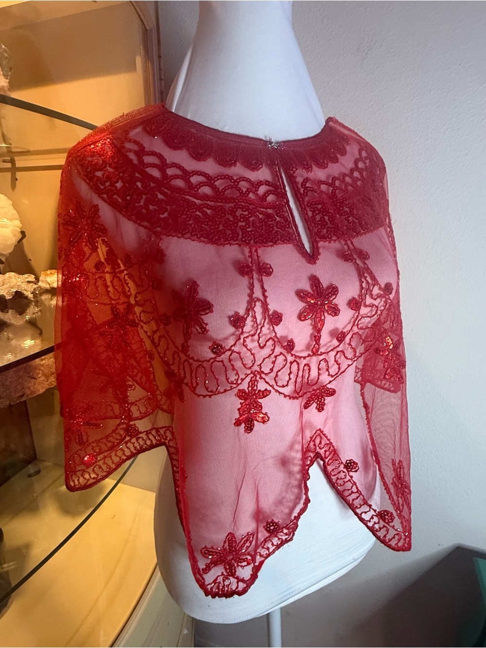 1920s Style Great Gatsby Flapper Red Beaded Sequin Mesh Capelet Shrug - Picture 4 of 7